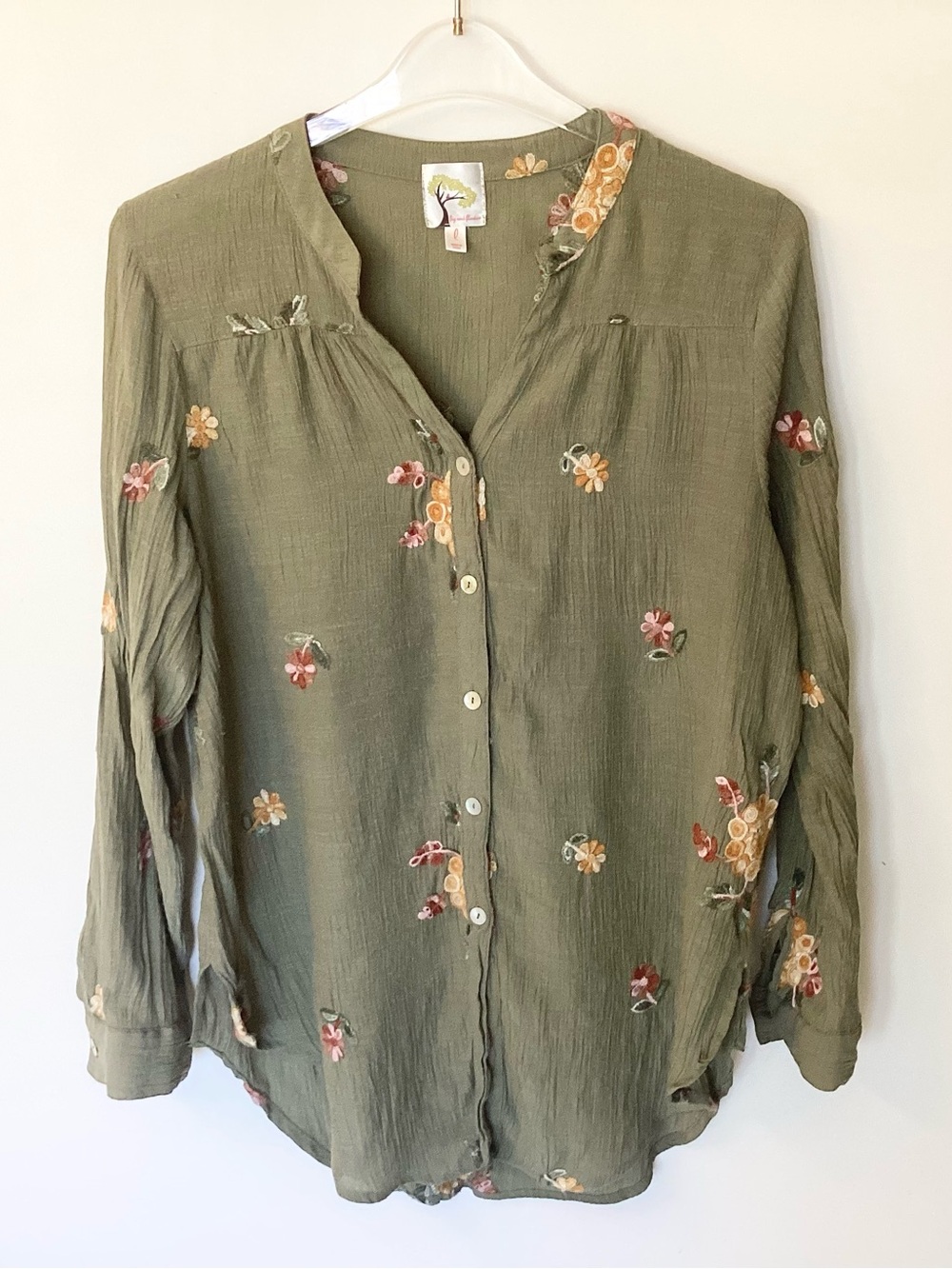 fig and flower Olive Green Button-Front Floral Embroidered Blouse